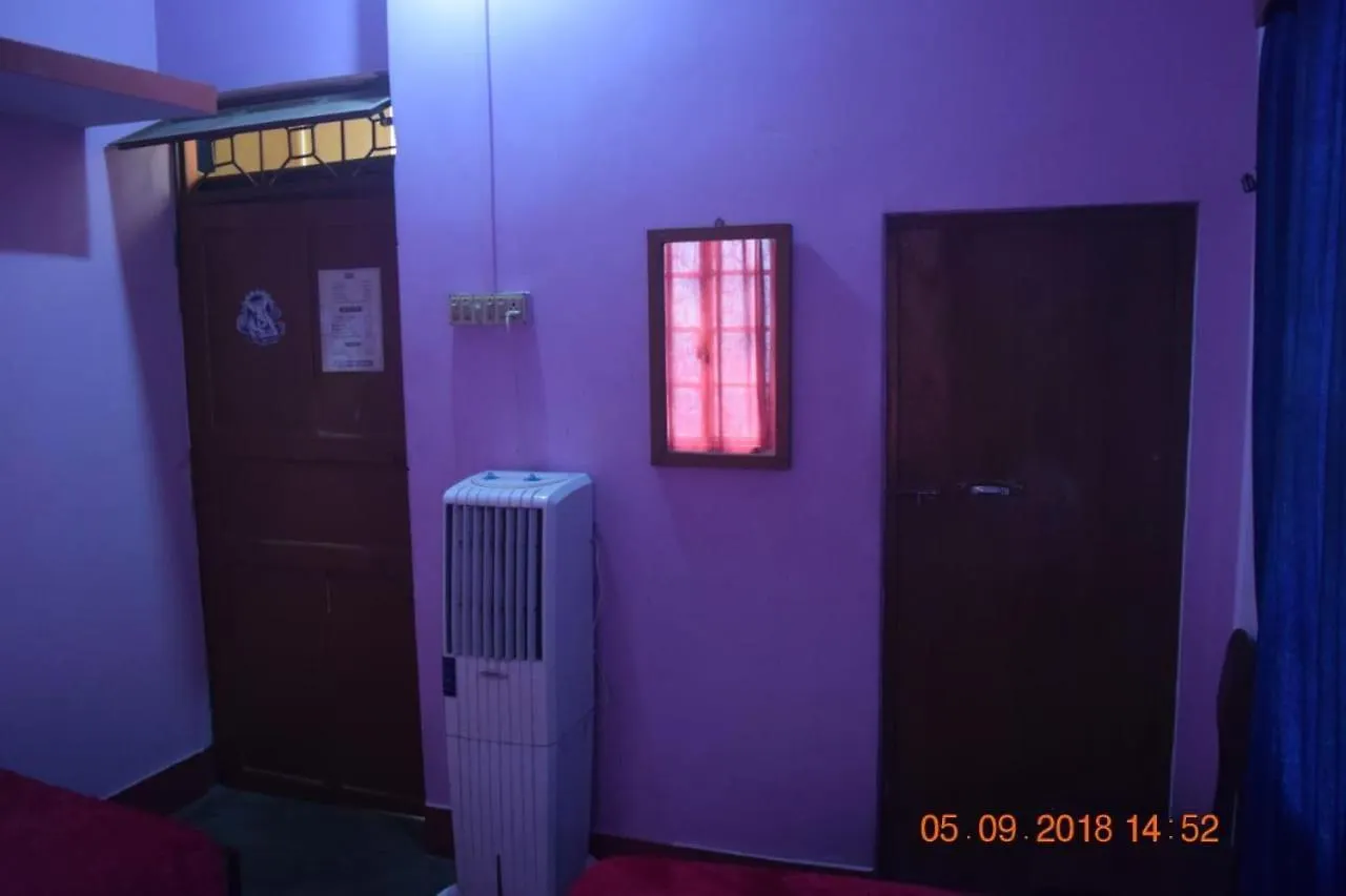 Family Guest House Varanasi