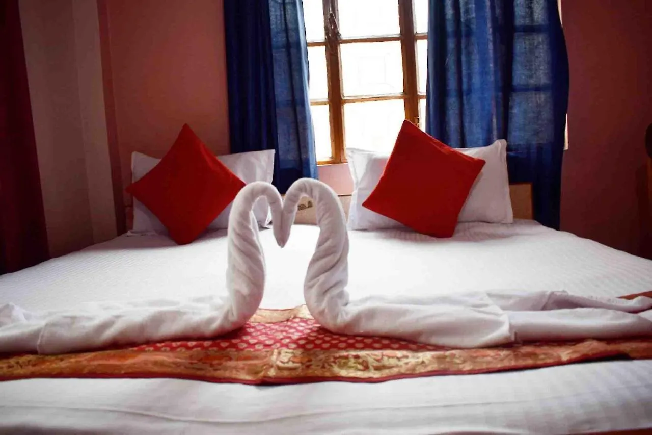 Family Guest House Varanasi 2*,